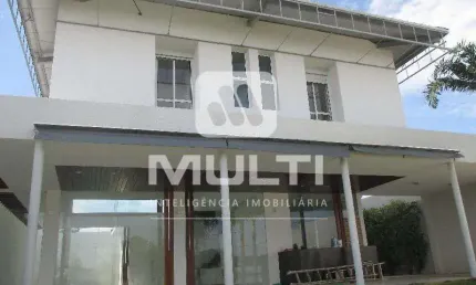 Casa com 3 quartos à venda no Jardim Karaíba, Uberlândia  por R$ 1.050.000