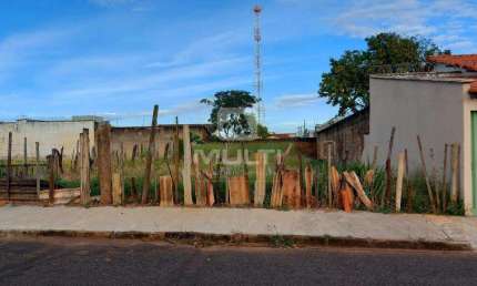 Terreno comercial à venda no Santa Mônica, Uberlândia  por R$ 300.000