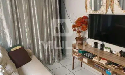 Casa com 4 quartos à venda no Planalto, Uberlândia  por R$ 525.000