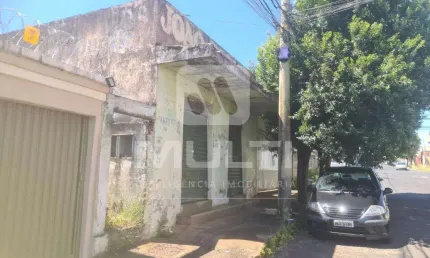 Terreno à venda no Santa Mônica, Uberlândia  por R$ 550.000