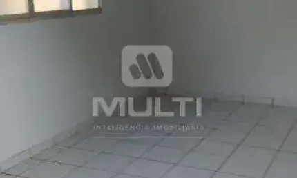 Casa com 3 quartos à venda no jardim holanda, uberlândia  por r$ 300.000