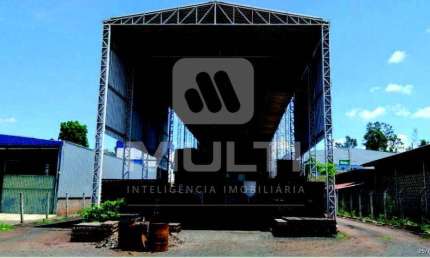 Barracão / Galpão / Depósito à venda no Distrito Industrial, Uberlândia  por R$ 3.400.000