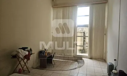 Casa com 3 quartos à venda em Granada, Uberlândia 