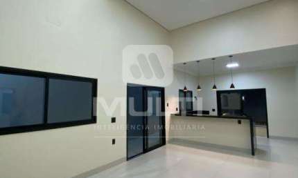 Casa com 3 quartos à venda no Grand Ville, Uberlândia  por R$ 1.250.000