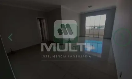 Apartamento com 3 quartos à venda no Brasil, Uberlândia  por R$ 600.000