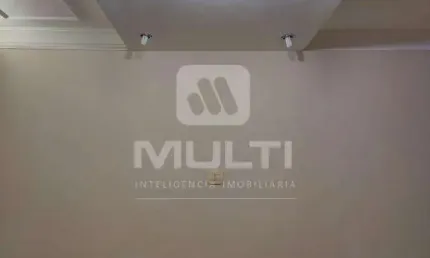 Apartamento com 3 quartos à venda em Saraiva, Uberlândia  por R$ 700.000