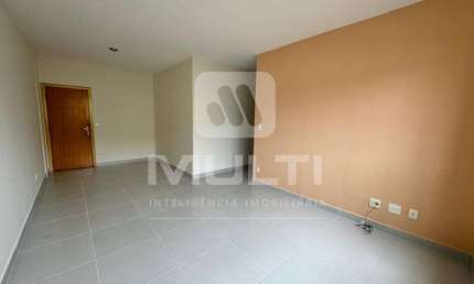 Apartamento com 3 quartos à venda no Jardim Finotti, Uberlândia  por R$ 300.000