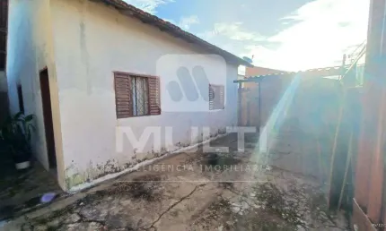 Casa com 3 quartos à venda no planalto, uberlândia  por r$ 340.000