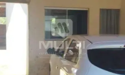 Casa com 2 quartos à venda no Jardim Sucupira, Uberlândia  por R$ 265.000