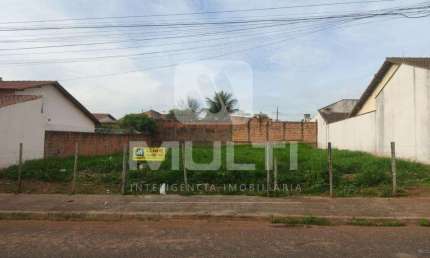 Terreno comercial à venda no Pampulha, Uberlândia  por R$ 500.000