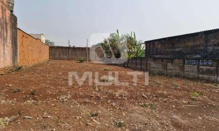 Terreno comercial à venda no Dona Zulmira, Uberlândia  por R$ 180.000