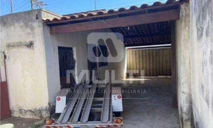 Terreno comercial à venda no Chácaras Tubalina, Uberlândia  por R$ 360.000