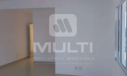 Sala comercial à venda no Tibery, Uberlândia  por R$ 210.000