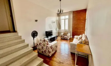 Casa com 3 quartos à venda no Centro, Uberlândia  por R$ 1.300.000