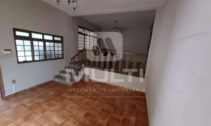 Casa com 7 quartos à venda no Osvaldo Rezende, Uberlândia 