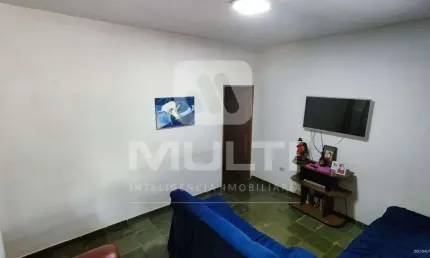 Chácara / sítio com 4 quartos à venda no Centro, Uberlândia  por R$ 950.000