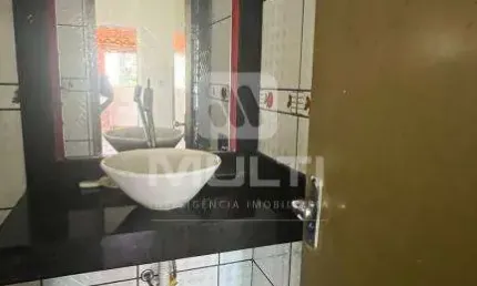 Casa com 5 quartos à venda no luizote de freitas, uberlândia  por r$ 790.000