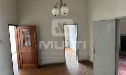 Casa comercial à venda no Centro, Uberlândia  por R$ 1.000.000