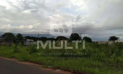 Terreno à venda no Morada Nova, Uberlândia  por R$ 250.000