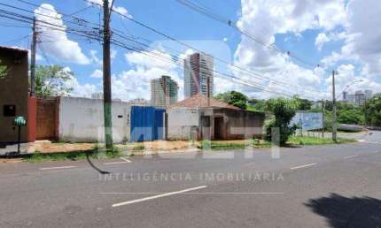 Terreno comercial à venda no Tabajaras, Uberlândia  por R$ 2.000.000