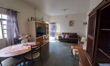 Casa com 2 quartos à venda no Martins, Uberlândia  por R$ 900.000