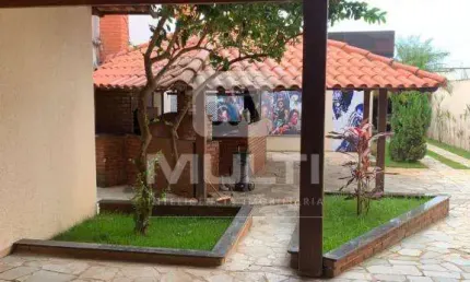Casa com 3 quartos à venda no Martins, Uberlândia  por R$ 950.000