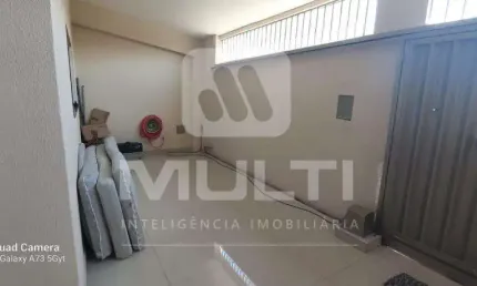 Casa com 3 quartos à venda no Jardim Patrícia, Uberlândia 