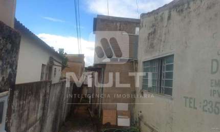 Terreno à venda no Martins, Uberlândia  por R$ 500.000