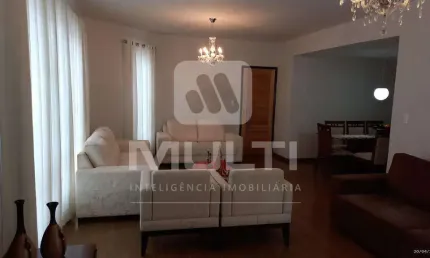 Apartamento com 4 quartos à venda no Centro, Uberlândia  por R$ 460.000