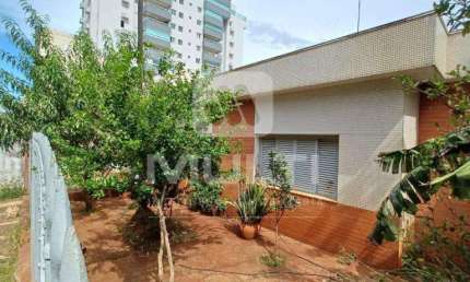 Terreno comercial à venda no Maracanã, Uberlândia  por R$ 1.260.000