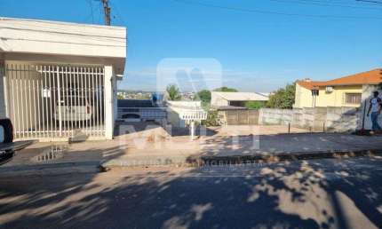 Terreno comercial à venda no Presidente Roosevelt, Uberlândia  por R$ 320.000