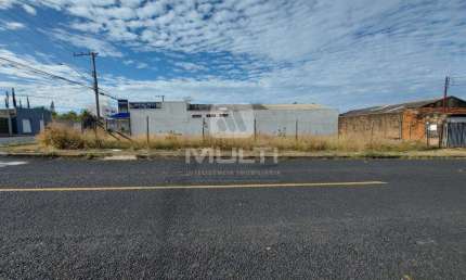 Terreno comercial à venda no Tibery, Uberlândia  por R$ 430.000