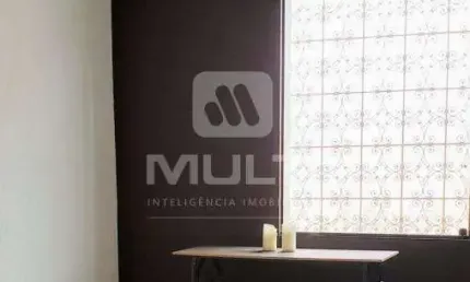 Casa com 3 quartos à venda no Centro, Uberlândia  por R$ 1.500.000