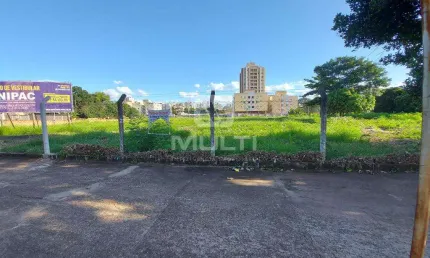 Terreno comercial à venda no Vigilato Pereira, Uberlândia  por R$ 20.000.000