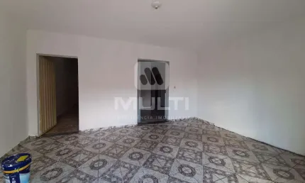 Casa com 3 quartos à venda no Pacaembu, Uberlândia  por R$ 450.000