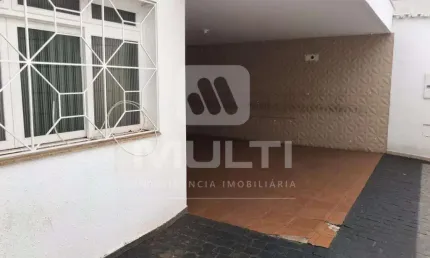 Casa com 3 quartos à venda no osvaldo rezende, uberlândia  por r$ 990.000