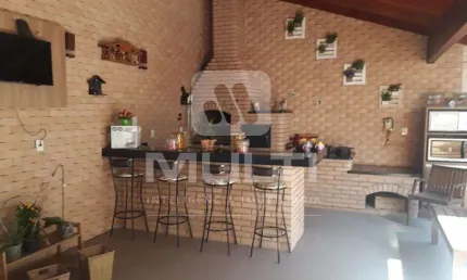 Casa com 3 quartos à venda no Jardim Itália, Uberlândia 
