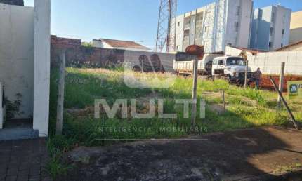 Terreno à venda no Santa Mônica, Uberlândia  por R$ 280.000