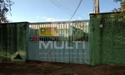 Casa com 2 quartos à venda no brasil, uberlândia  por r$ 850.000