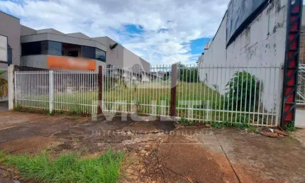 Terreno comercial à venda no Daniel Fonseca, Uberlândia  por R$ 980.000