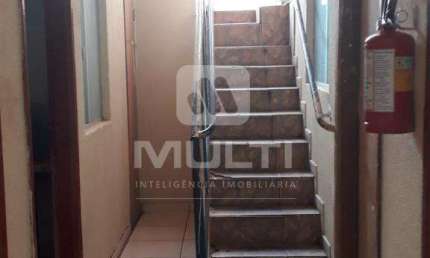 Ponto comercial à venda no Martins, Uberlândia  por R$ 1.300.000