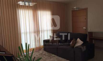 Apartamento com 3 quartos à venda no Copacabana, Uberlândia  por R$ 670.000