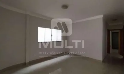 Casa com 3 quartos à venda em Carajás, Uberlândia 