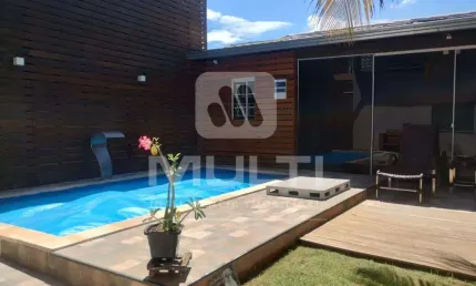 Casa com 3 quartos à venda em Granada, Uberlândia  por R$ 1.100.000