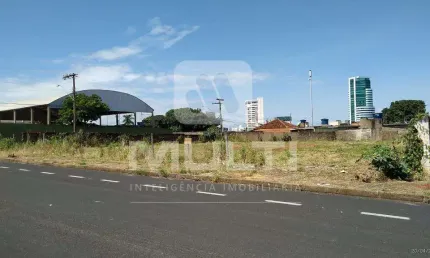 Terreno comercial à venda no Tibery, Uberlândia  por R$ 2.990.000