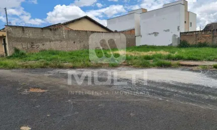 Terreno à venda no Jardim Europa, Uberlândia  por R$ 270.000