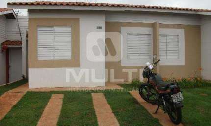 Casa em condomínio fechado com 2 quartos para alugar no Terra Nova Uberlândia 3, Uberlândia  por R$ 3.000