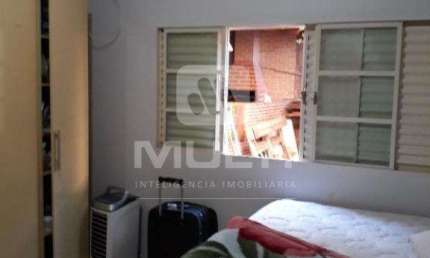 Casa com 3 quartos para alugar no Planalto, Uberlândia  por R$ 3.300