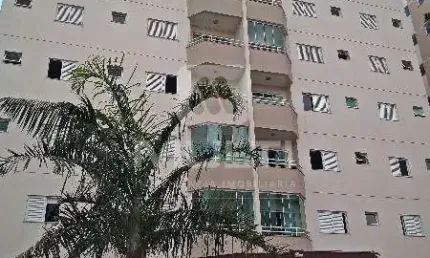 Apartamento com 3 quartos para alugar no Tubalina, Uberlândia  por R$ 3.000