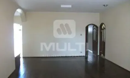 Casa comercial para alugar no Santa Maria, Uberlândia  por R$ 5.500